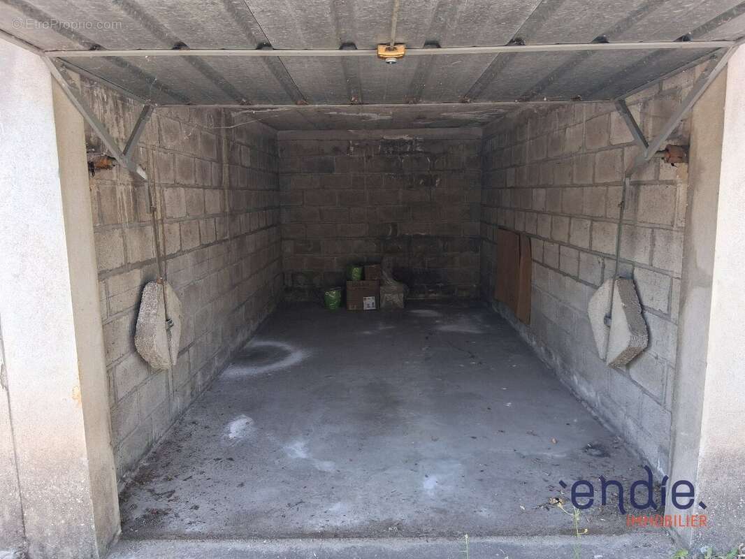 Centre ville garage clos - photo 2