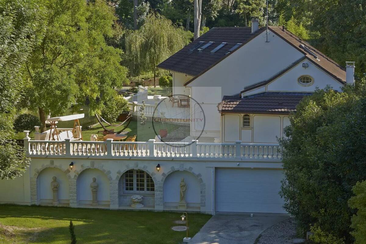 Maison à QUINCY-VOISINS