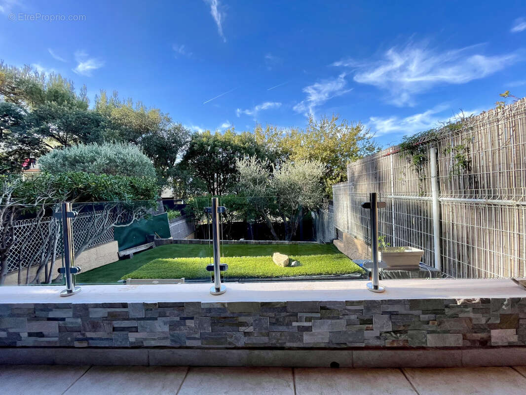 Appartement à SIX-FOURS-LES-PLAGES