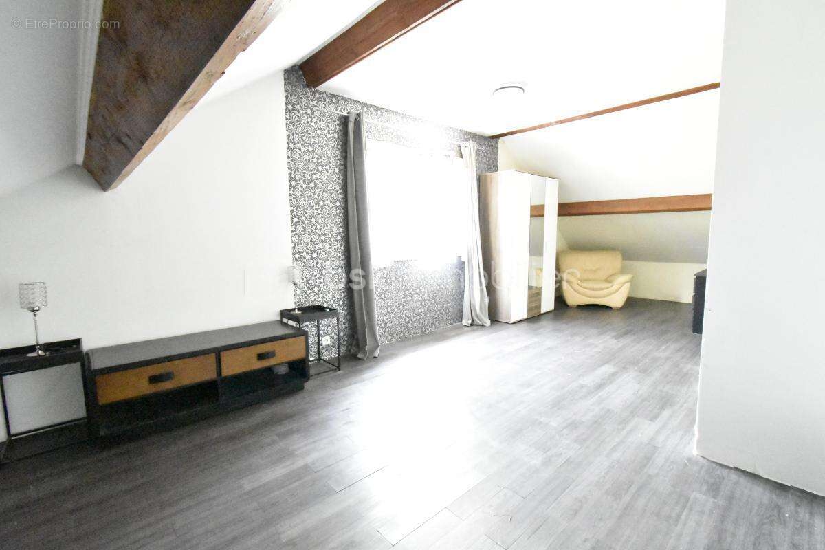 Maison familiale d'environ 135 m² – 4 chambres – Sous-sol total – Jardin clos – Étréchy - photo 18