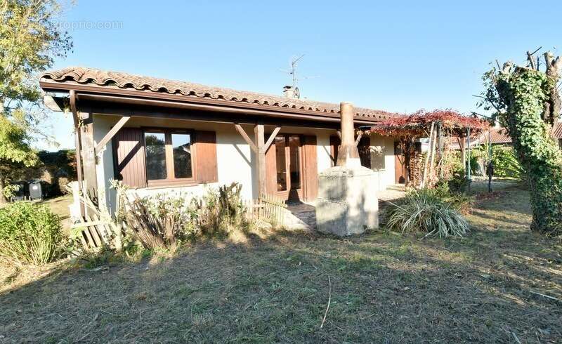 Maison à SAINT-LOUP-CAMMAS