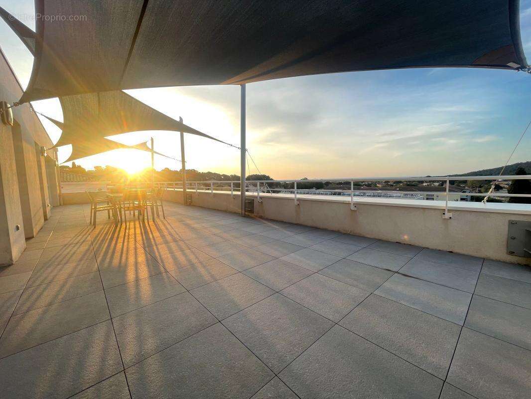 Commerce à LA SEYNE-SUR-MER