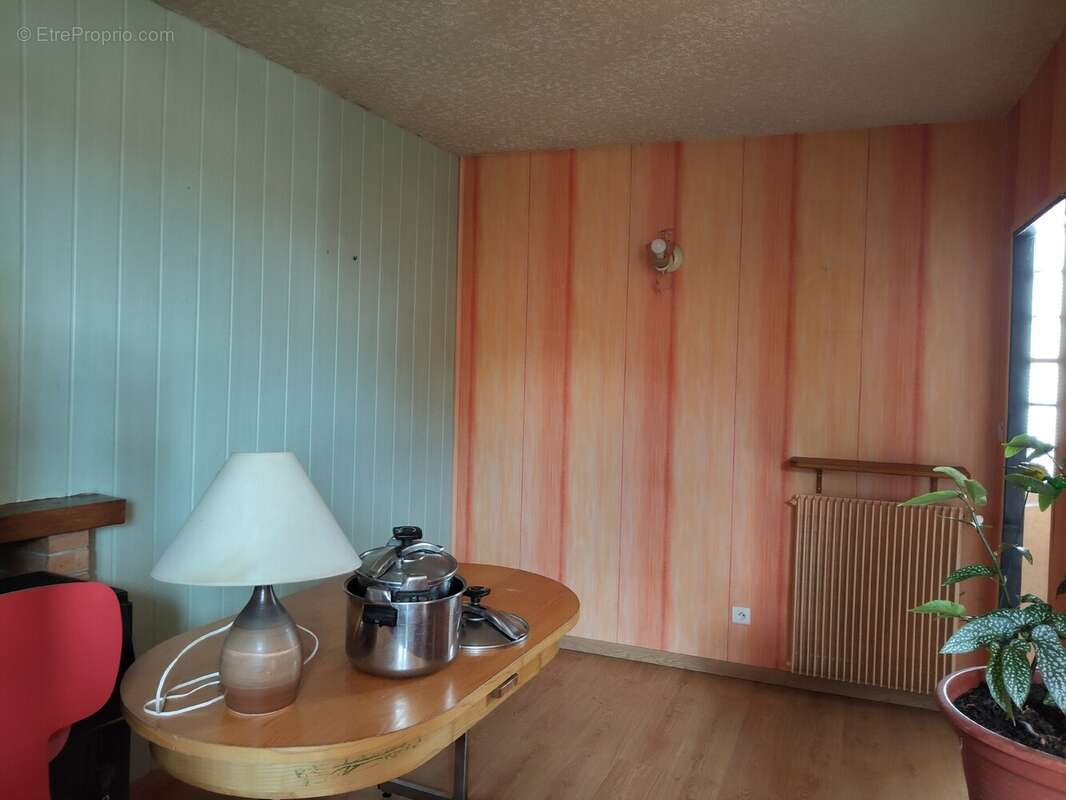 Maison à AIGUEPERSE