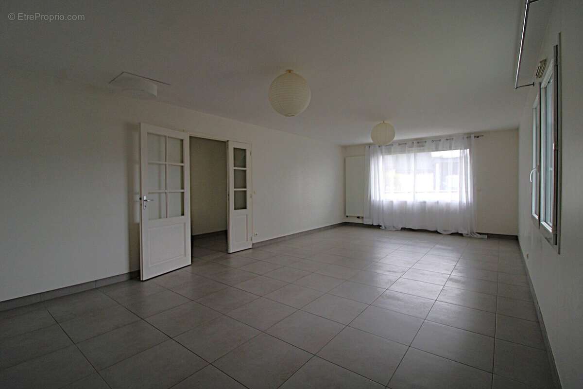 Maison 118 m² à Langueux  - photo 4