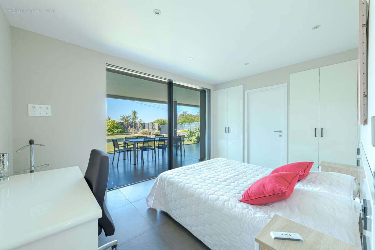 Nouveauté, villa avec superbe vue mer proche centre ville - photo 11