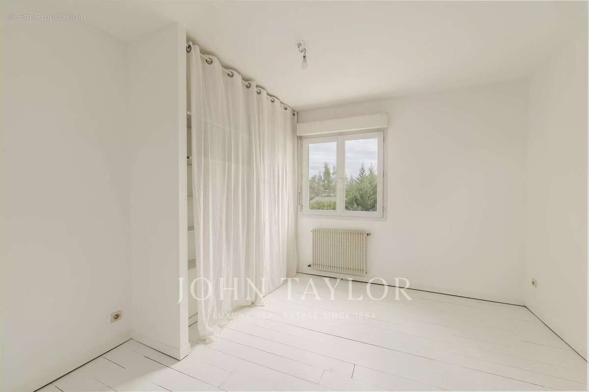 Maison à LE BOUSCAT