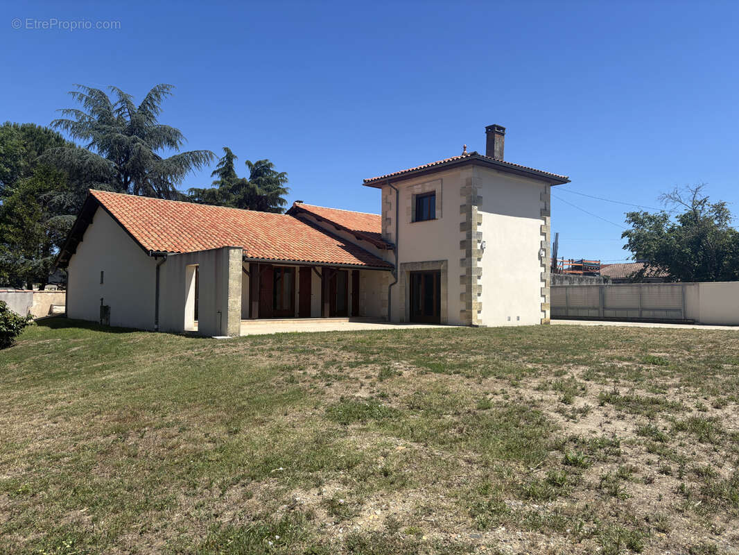 Maison à SAINT-LOUBES