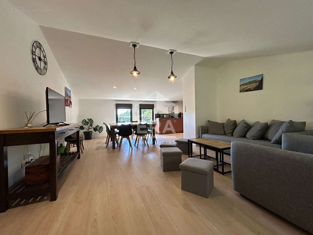 Maison à BEAUMES-DE-VENISE