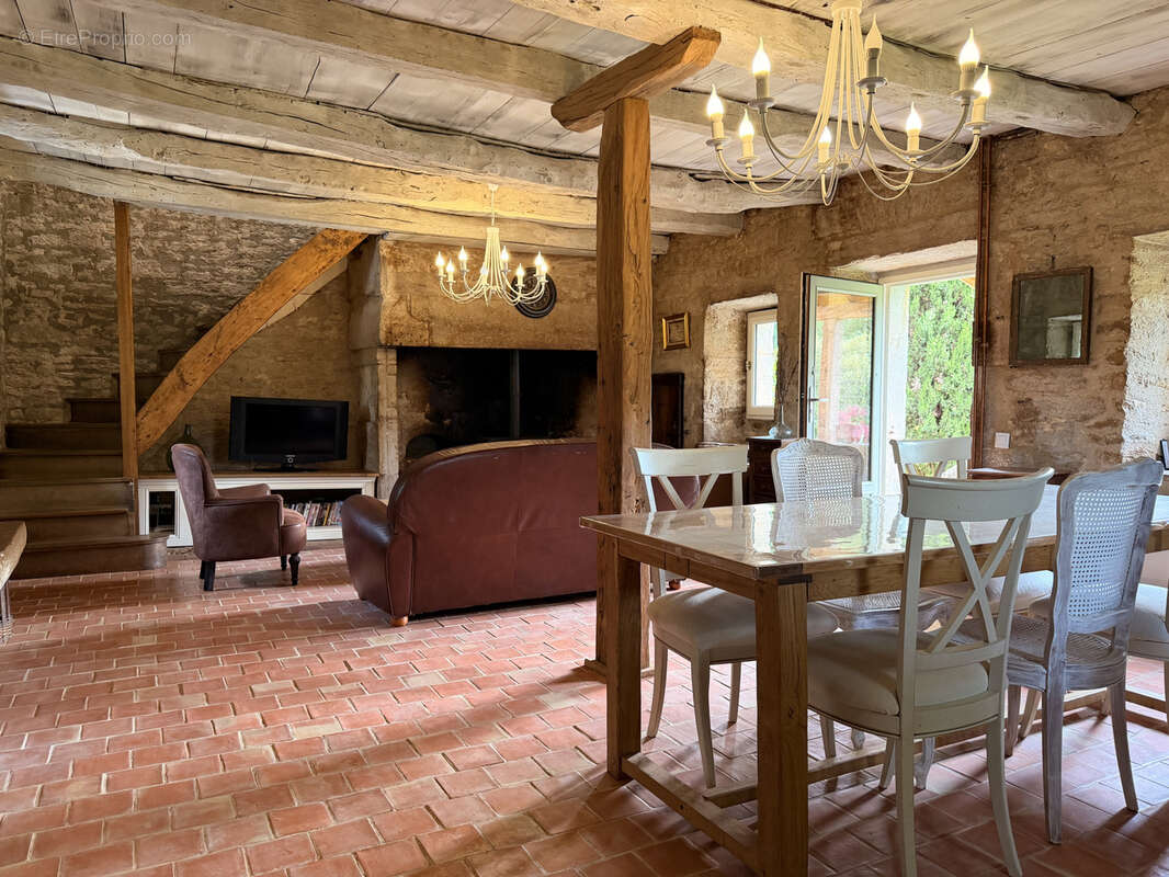 Maison à CAJARC