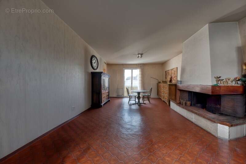 Maison à VILLIERS-SAINT-FREDERIC