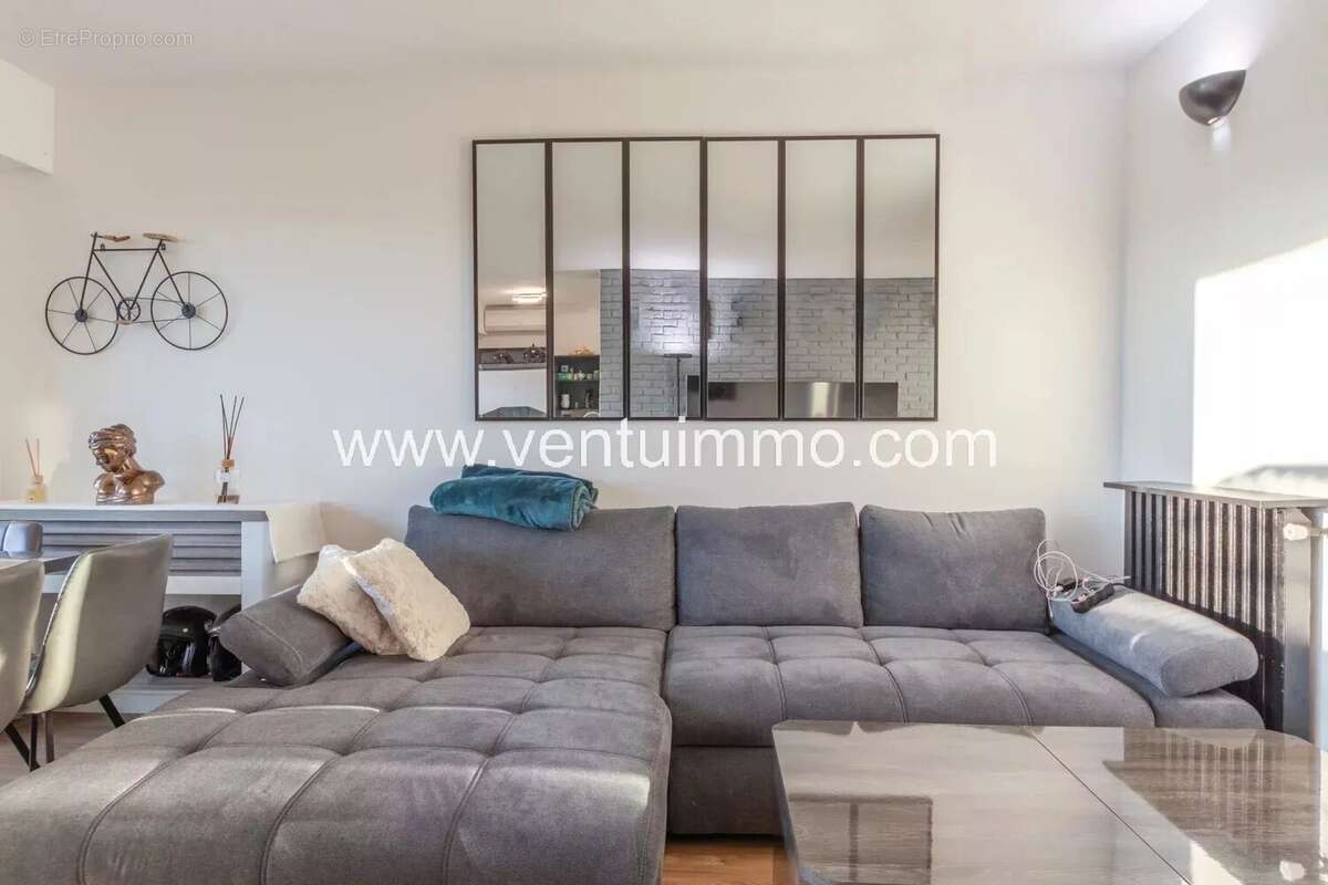 Appartement à LE CANNET