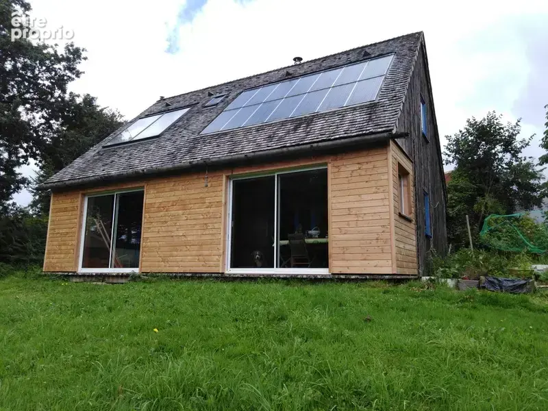 cadre bucolique pour ce domaine compose de 3 maisons sur 15 000 m2 - photo 7