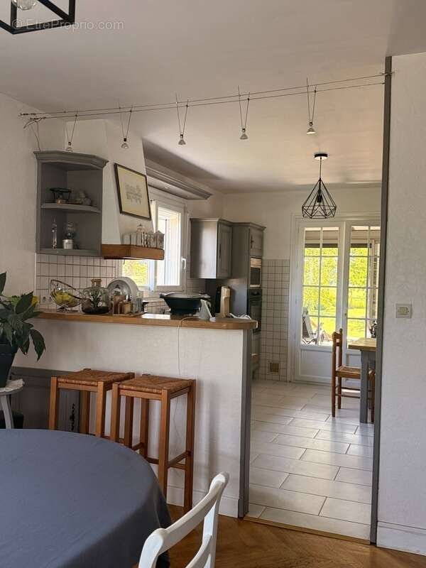 Maison à CHENIERS