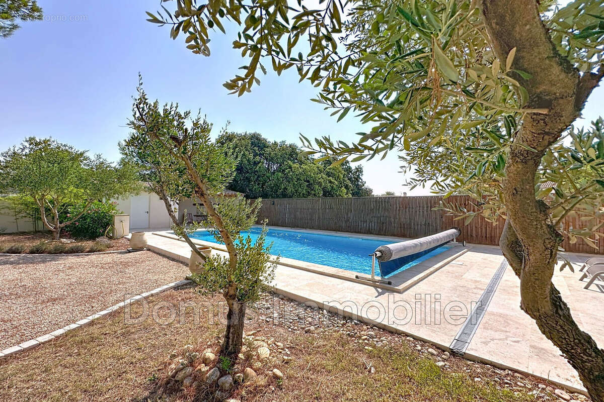 Maison à CHATEAUNEUF-DE-GADAGNE