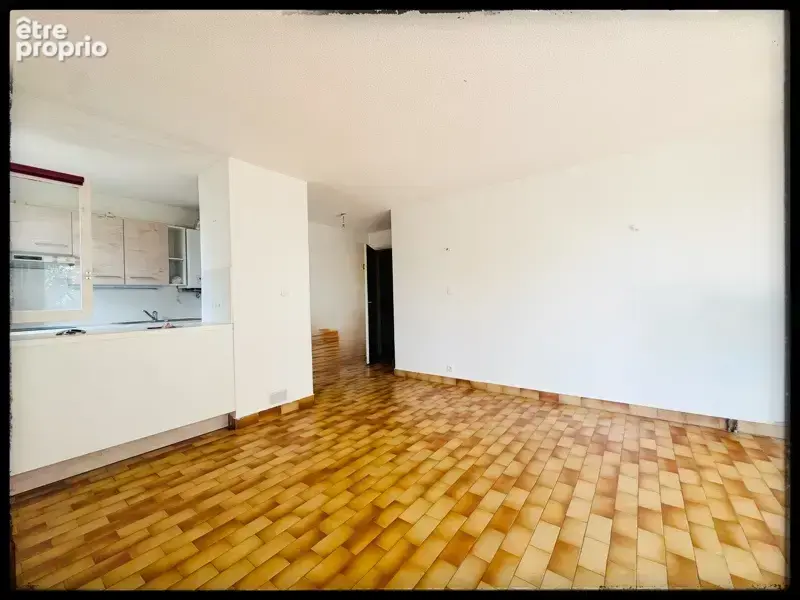 Cap d agde -  a vendre - appartement t3 avec parking prive - photo 5