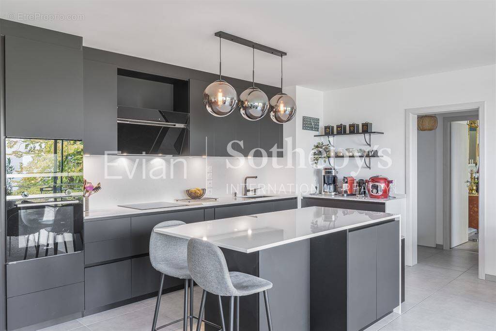 Appartement à EVIAN-LES-BAINS