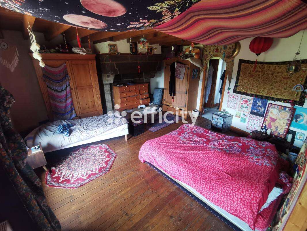 Maison à SAINT-SEVER-CALVADOS