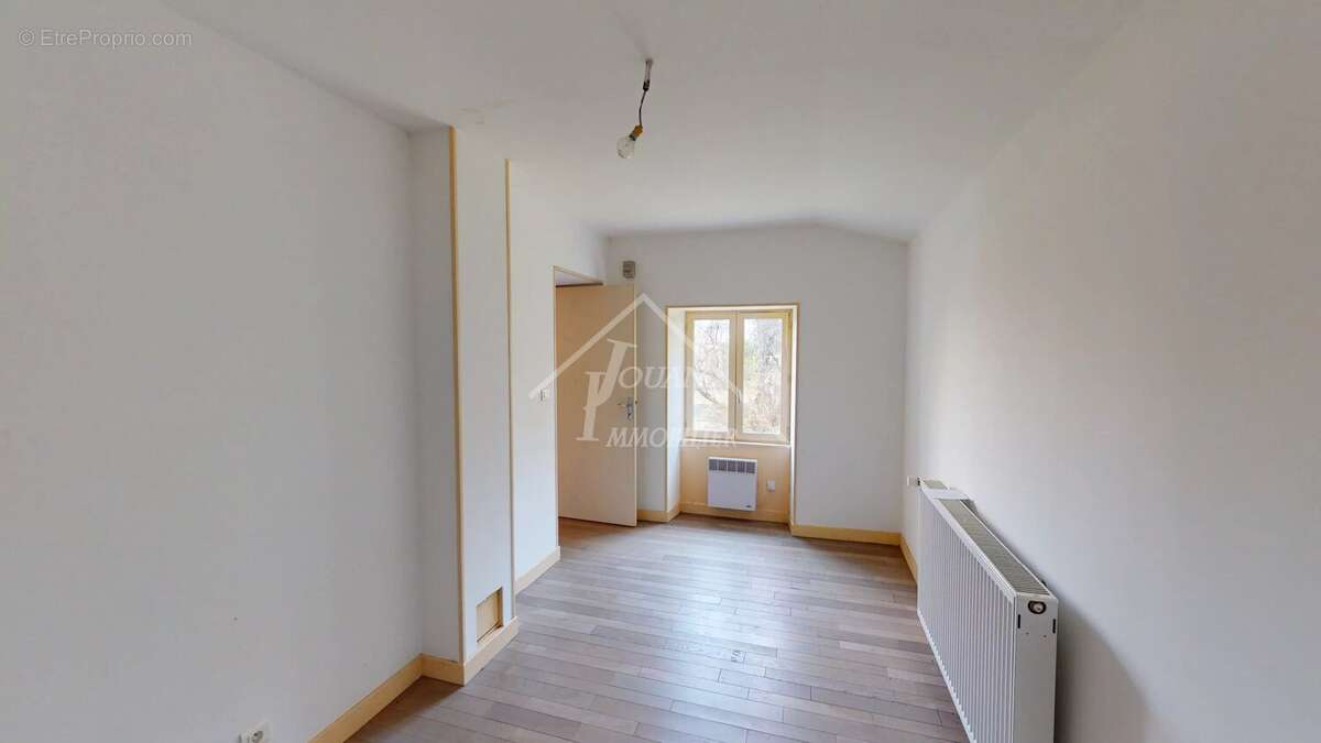 Maison à BOURBON-L'ARCHAMBAULT