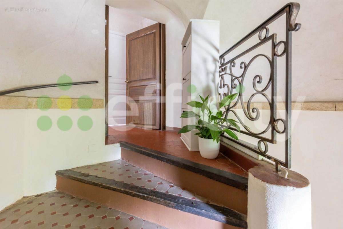 Appartement à CABRIES