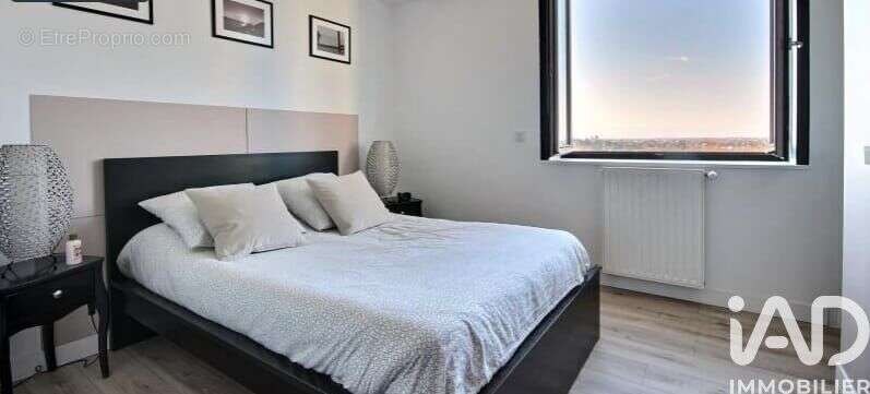 Photo 4 - Appartement à SAINT-JUST-SAINT-RAMBERT
