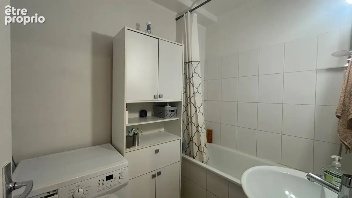 Grand F2 avec balcon et parking - photo 7