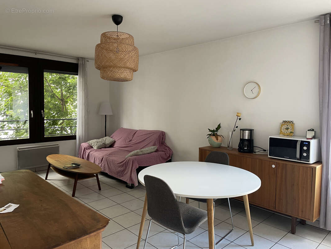 Appartement à SAINT-ETIENNE