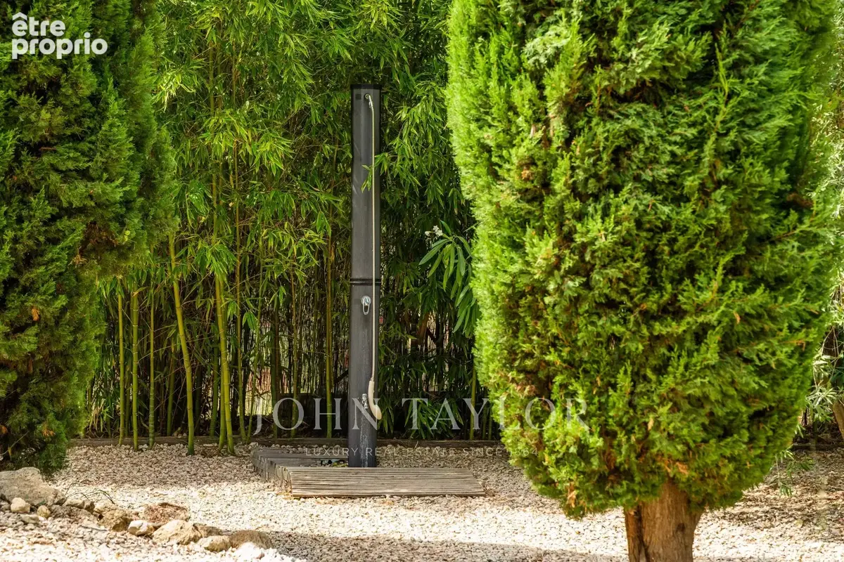 Magnifique maison 7 pièces avec piscine à Vernègues - photo 24