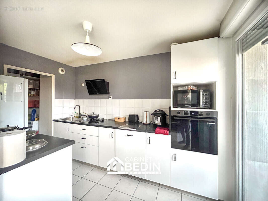 Appartement 64 m² à Blagnac  - photo 2