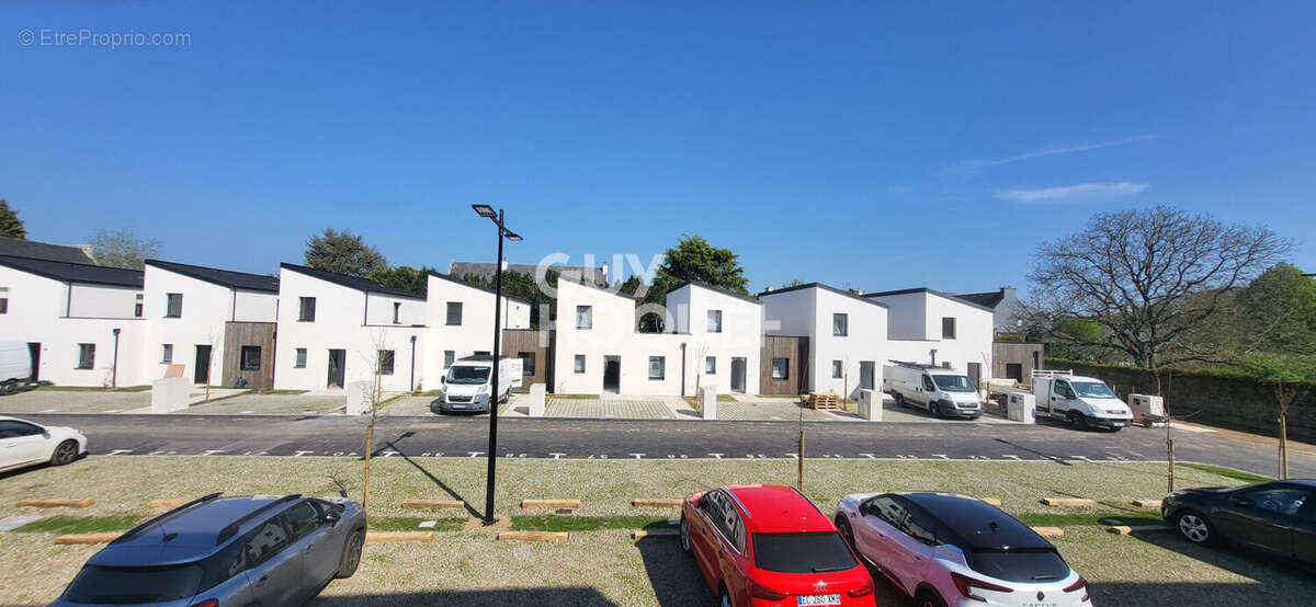 Parking à GRAND-CHAMP