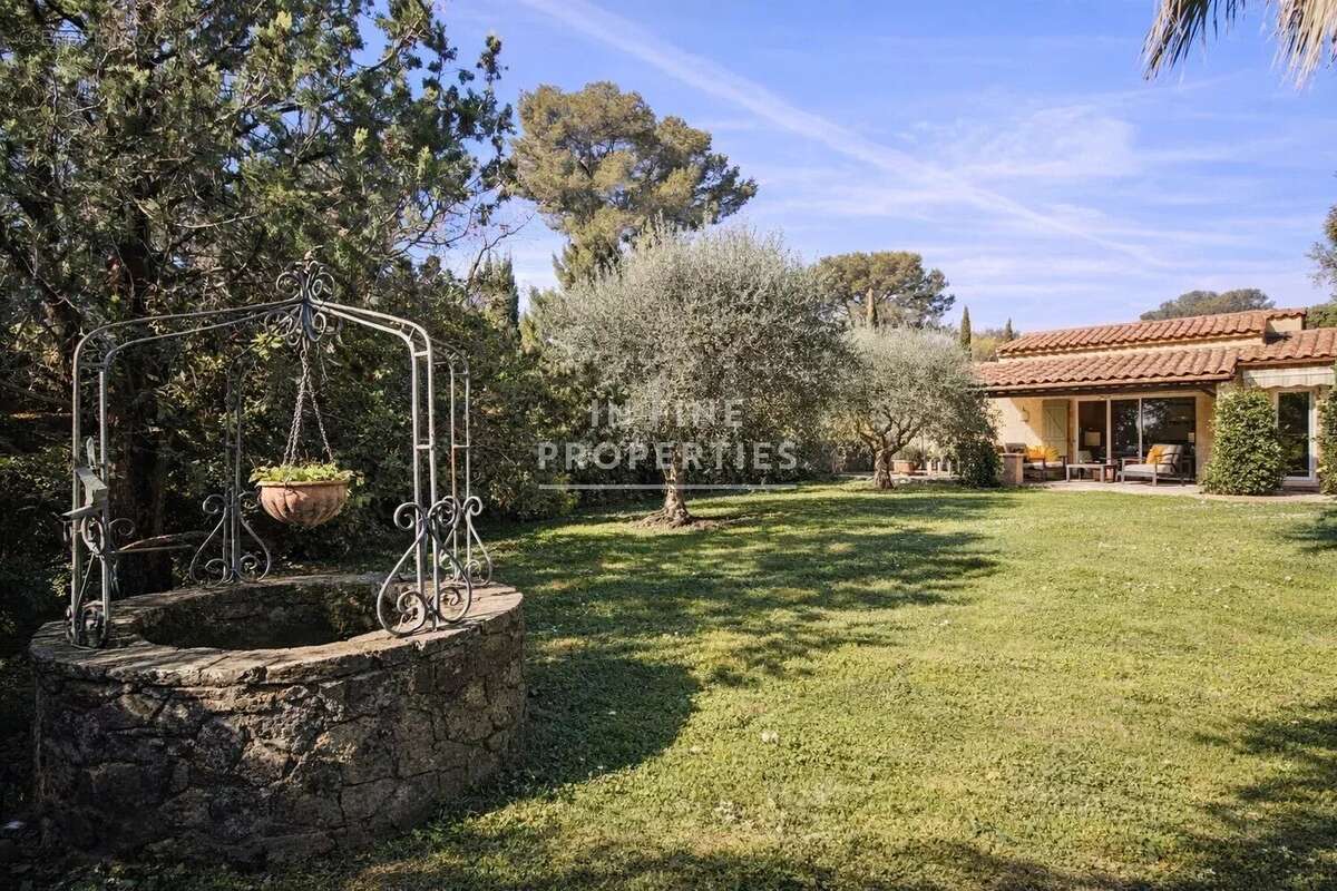 Maison à MOUANS-SARTOUX