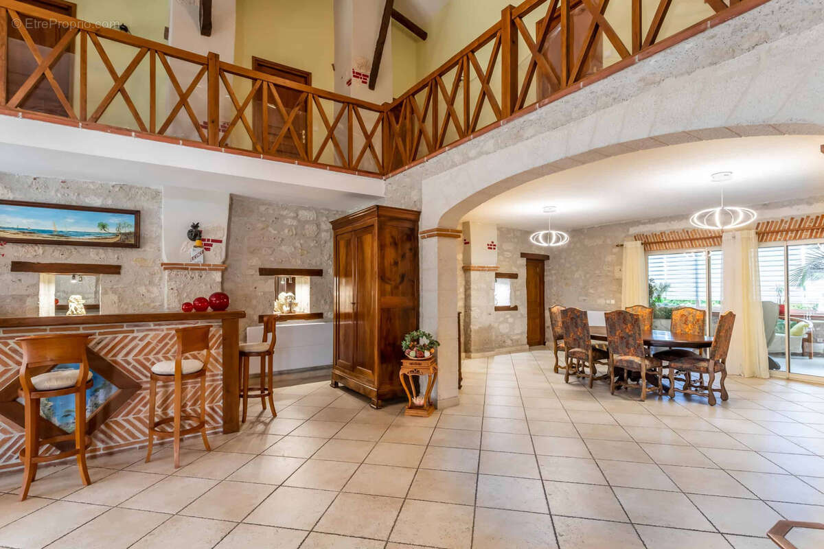 Stone barn conversion - photo 14