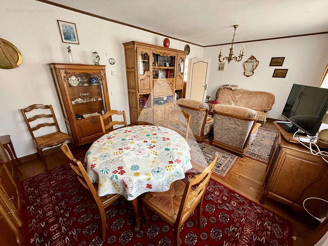 Maison à FAINS-VEEL