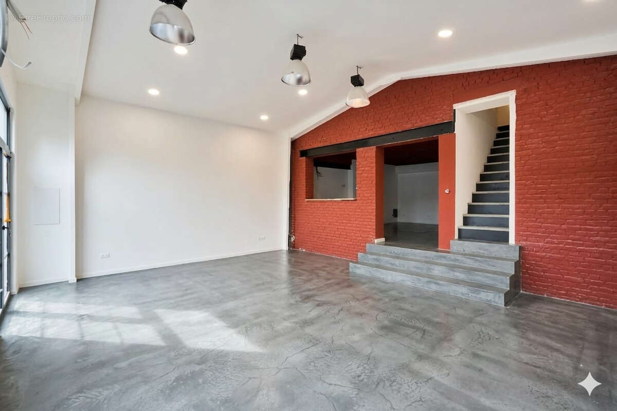Loft d'exception 173 m² + 35 m² extérieur + 2 parking - photo 2