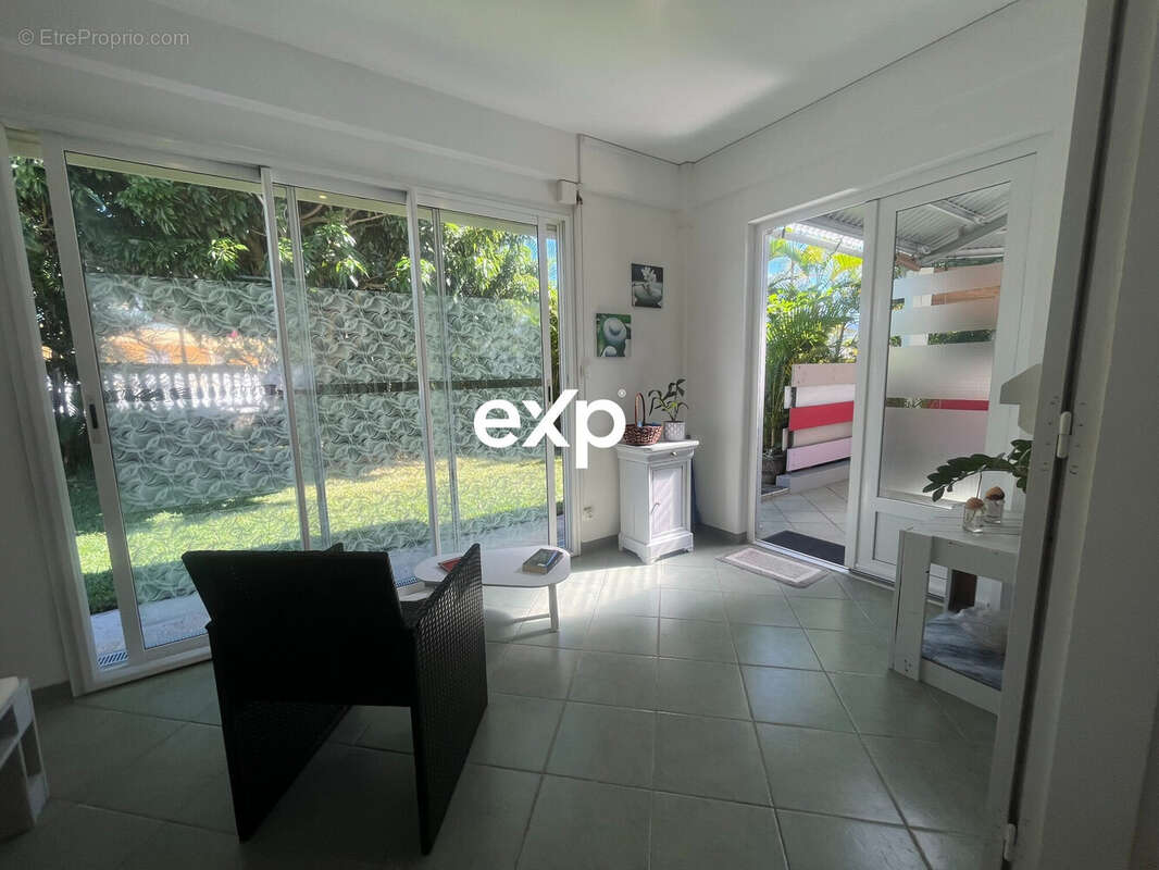 Maison 137 m² à Sainte-Marie  - photo 5