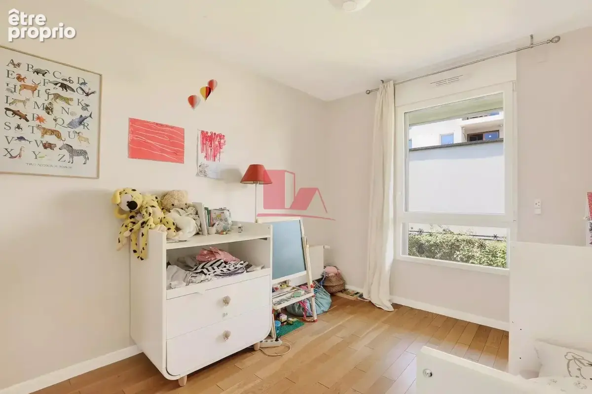Vanves parc pic - duplex 4 pieces de 94 m² - jardin de 46 m² - parking - photo 12