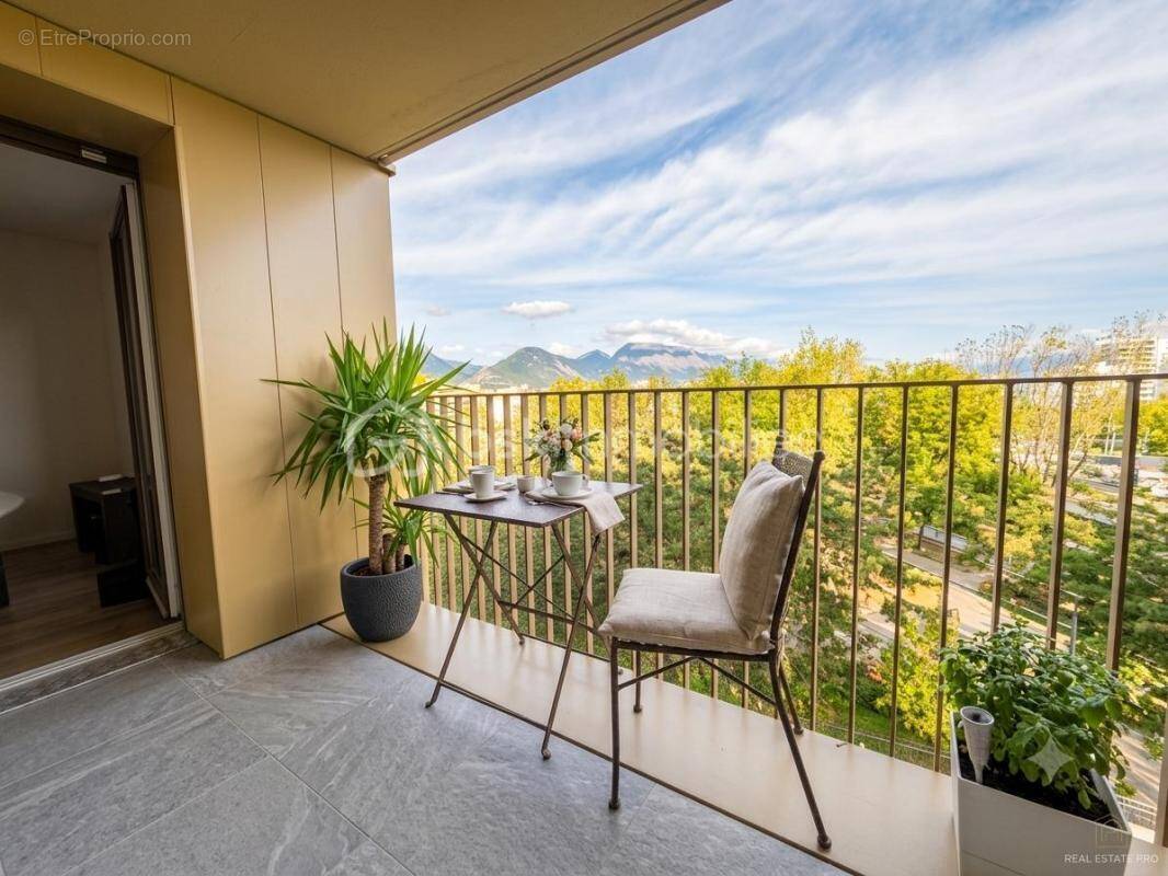 Appartement à ECHIROLLES