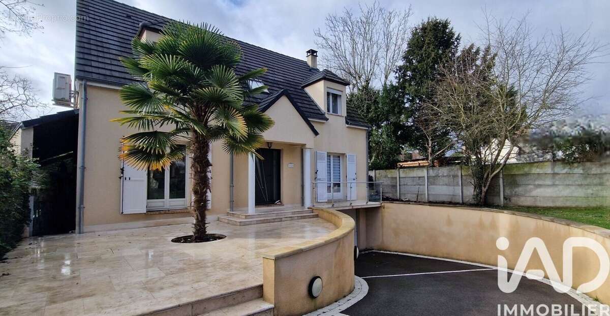 Photo 2 - Maison à VERT-LE-PETIT