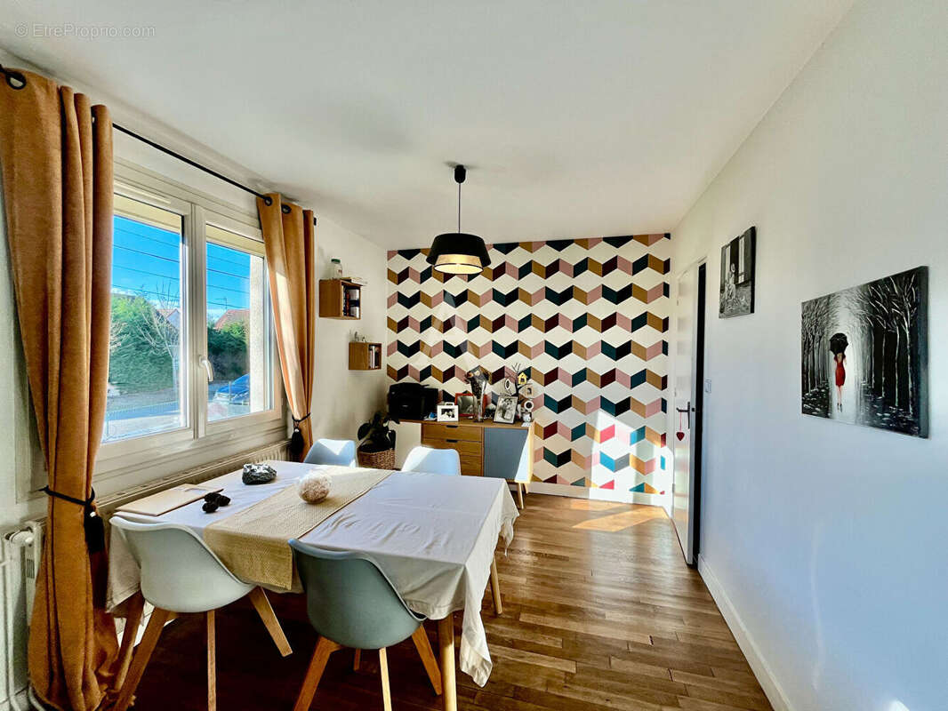 Maison à SAINT-GERVAIS-LA-FORET