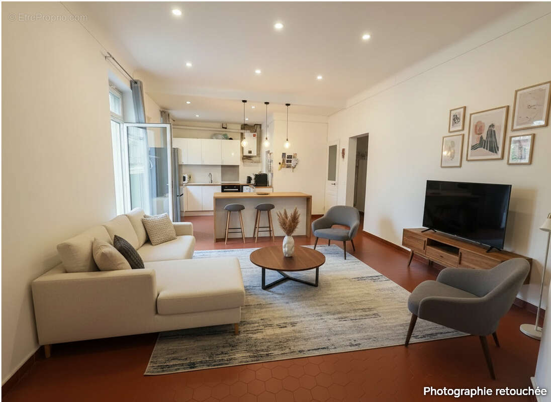 Appartement à MARSEILLE-5E
