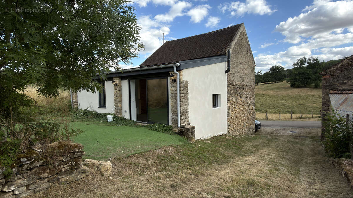 Maison 4 Chambres proche Avallon rénovée  Domecy sur le Vault Bourgogne France - photo 10