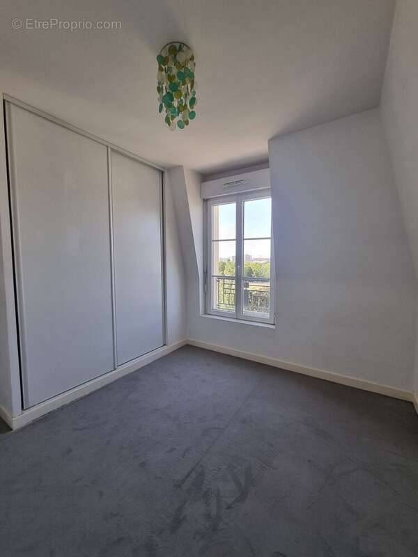 Appartement 81 m² à La Garenne-Colombes  - photo 8