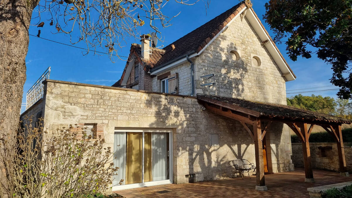 Maison à LAUZERTE