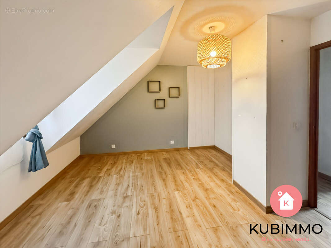 Maison à CONCHES-SUR-GONDOIRE