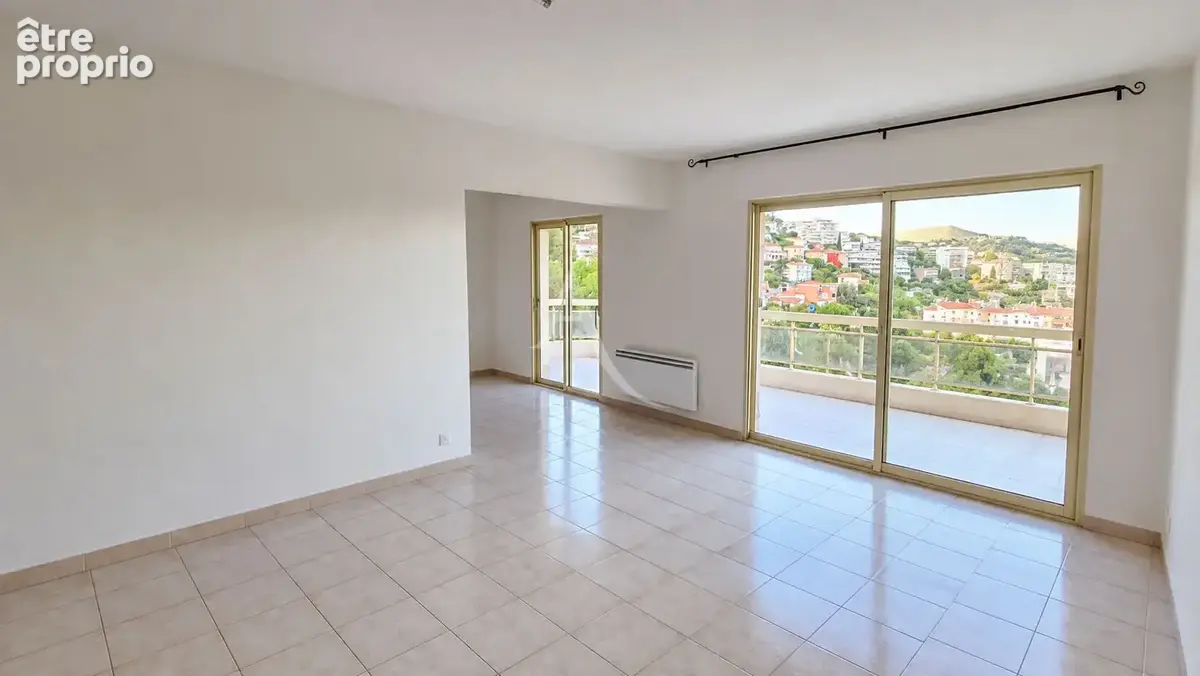 Nice nord : 3 pieces traversant avec vue panoramique et double garage - photo 2