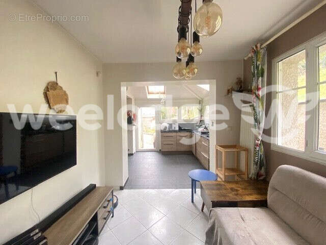 Maison à BONNIERES-SUR-SEINE