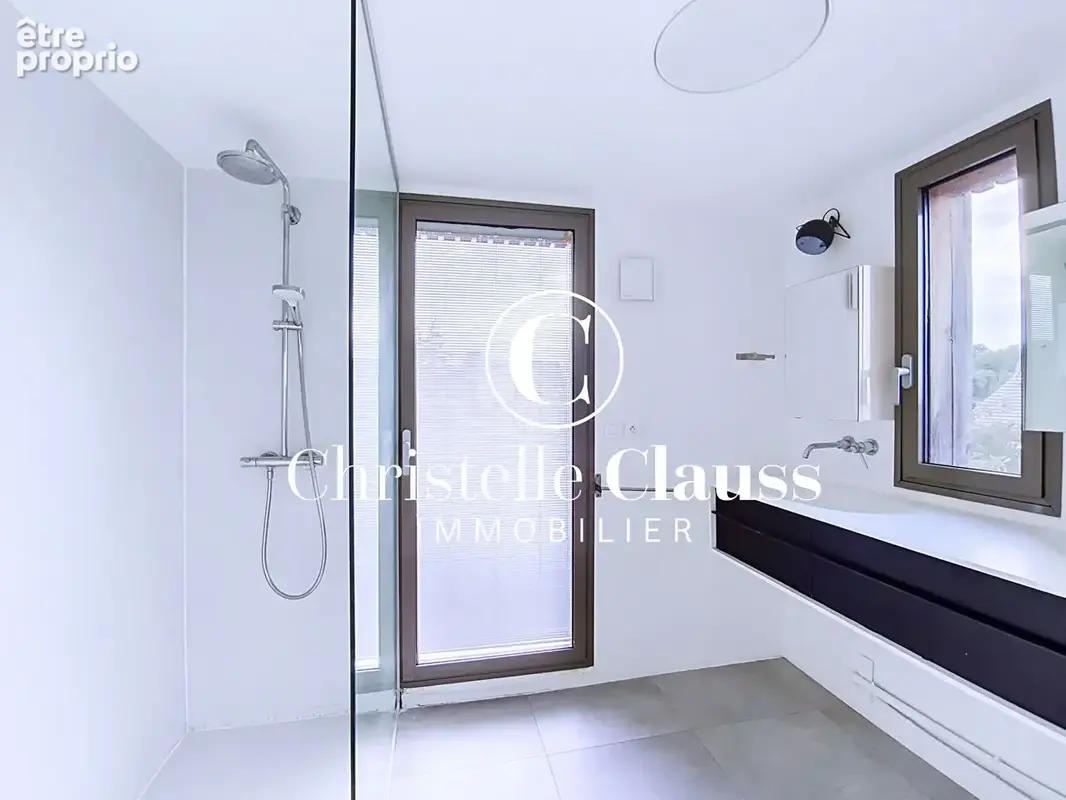 Rixheim  villa d'architecte 210 m²  5 chambres  terrain de plus de 9 ares - photo 14