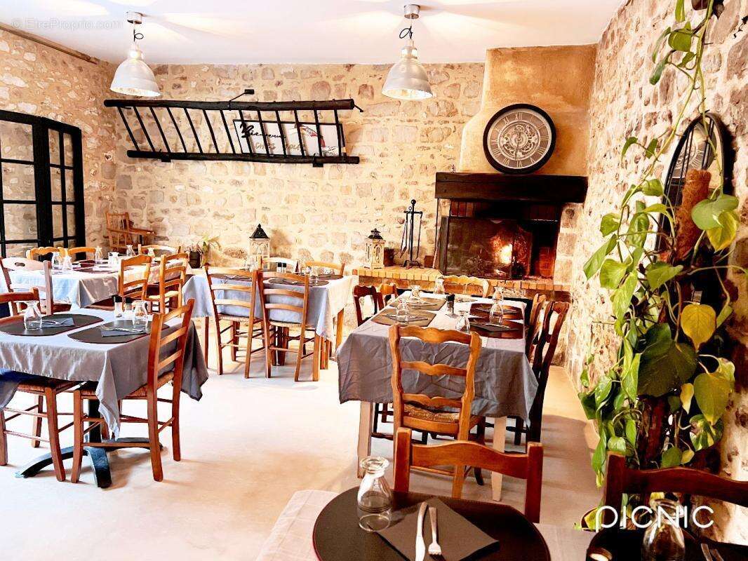 Commerce à BARBIZON