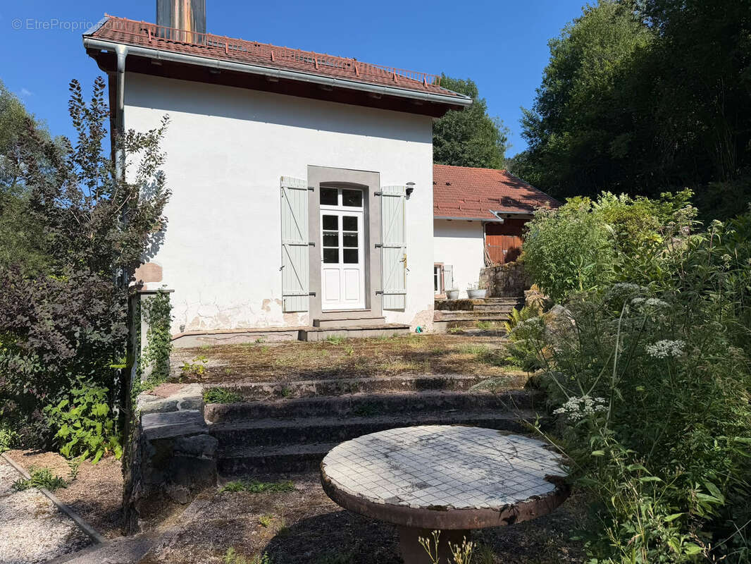 Maison à SERVANCE