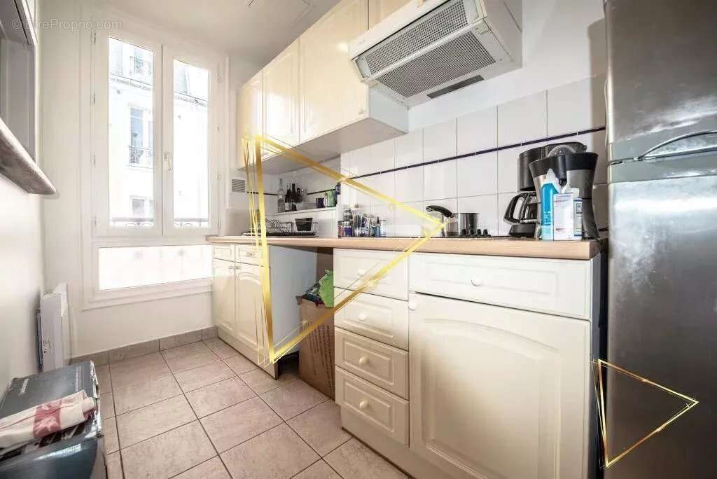 Appartement à PARIS-18E