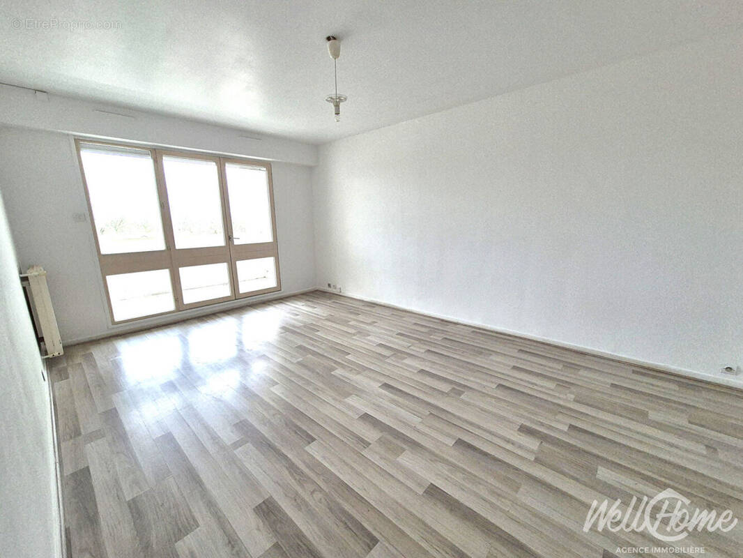 Appartement à SAINT-OUEN-L'AUMONE